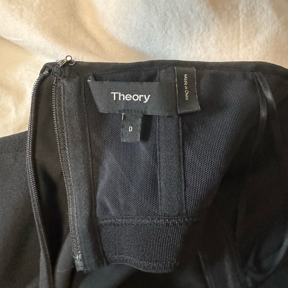 THEORY TOP - Picture 4 of 6